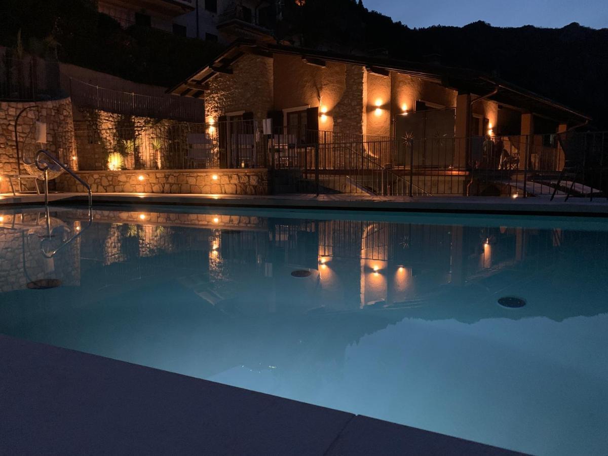 Casa Martinelli Lägenhet Tremosine Exteriör bild